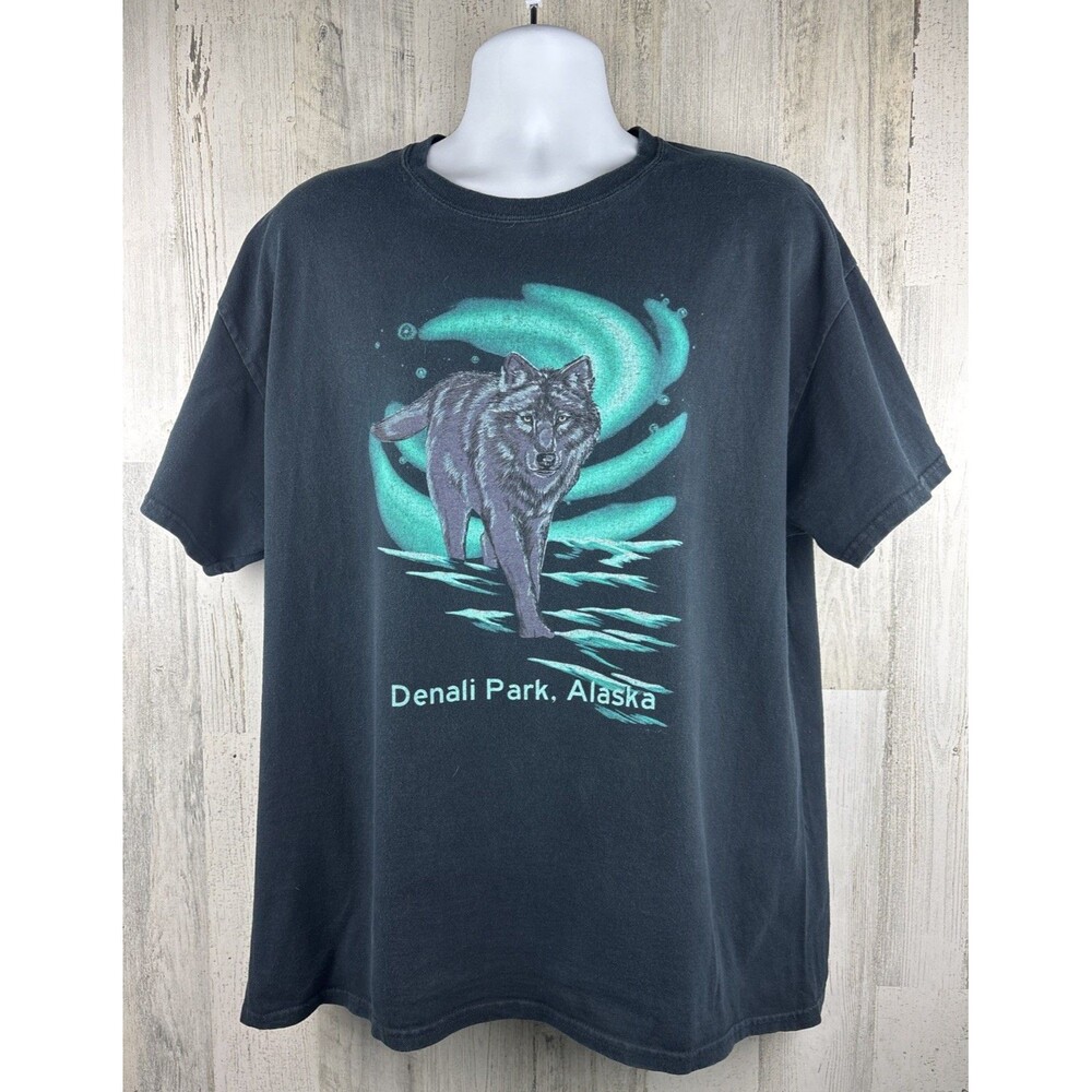 Vintage Denali Park Alaska Wolf Nature Wildlife T-Shirt XL (23”x28”)